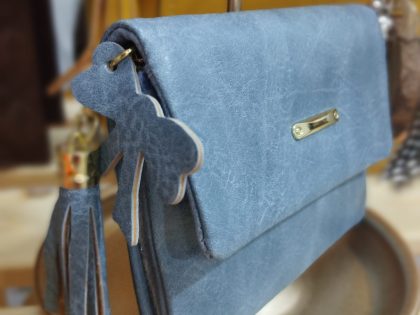 CARTERA MUJER BLANDA LAZO AZUL
