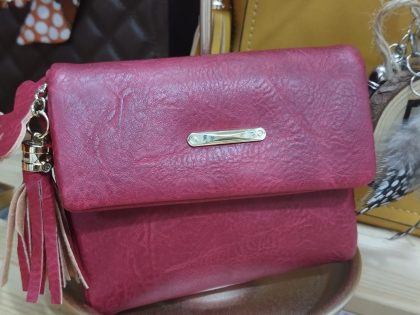 CARTERA MUJER ROJA LAZO