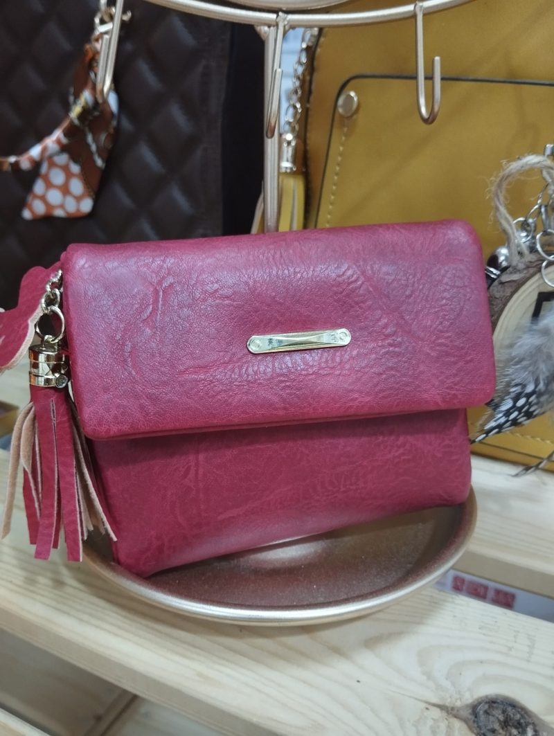 CARTERA MUJER ROJA LAZO